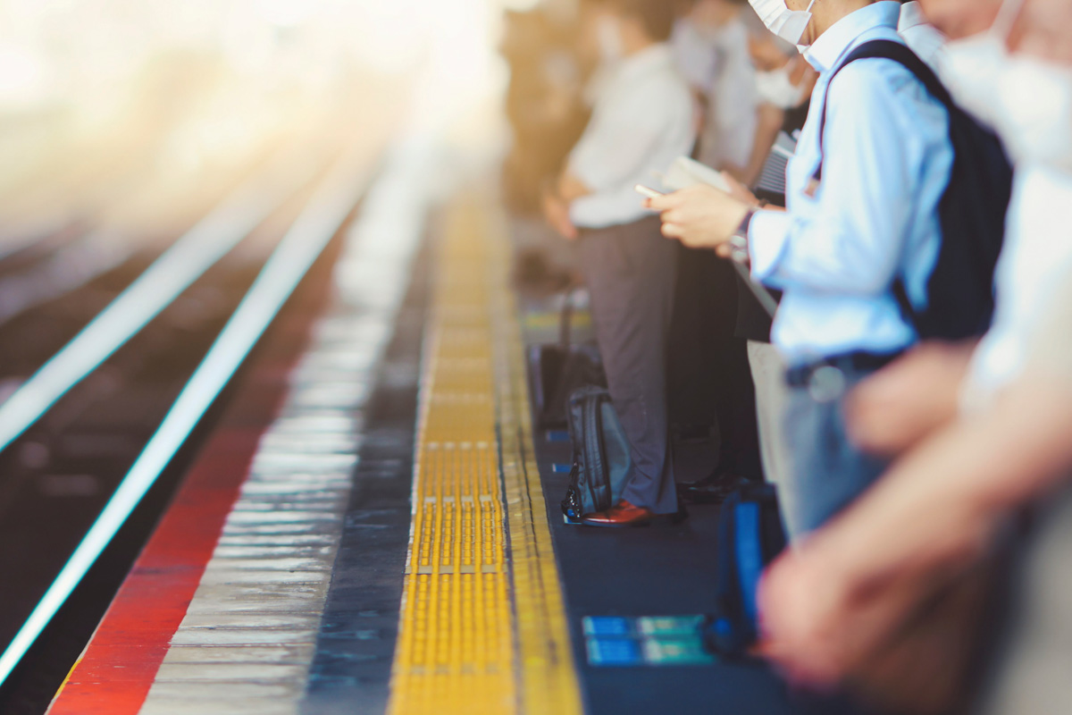 JR駅員ブチギレ「身勝手乗客の名前特定」世間も後押しの恐怖…SNS拡散のリスク如実